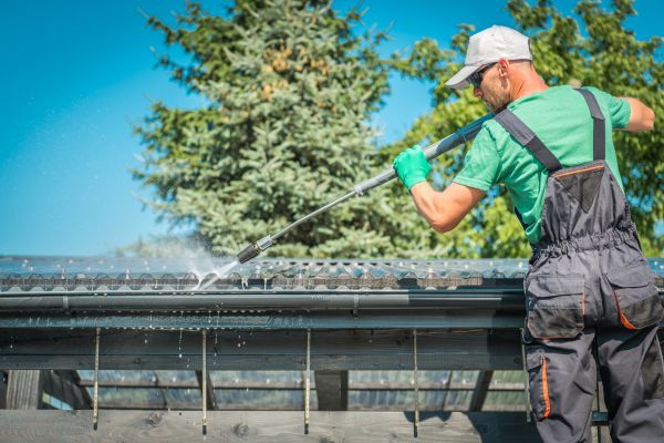 Roanoke Roof Cleaning